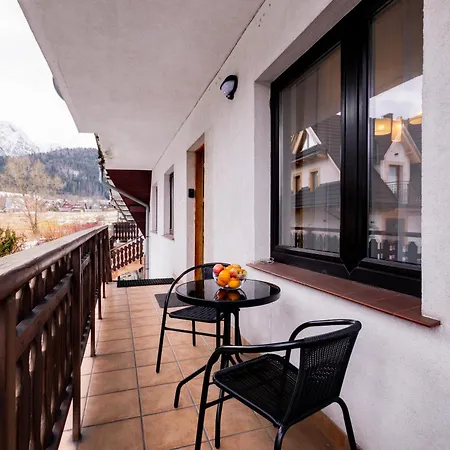 Rodzinny Tatra Giewont View Skibówki 11a By Rentilopl *